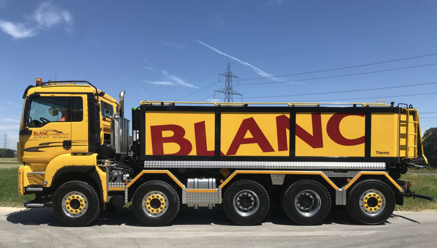 Blanc Transports Poussoir 4 essieux Camions de chantier
